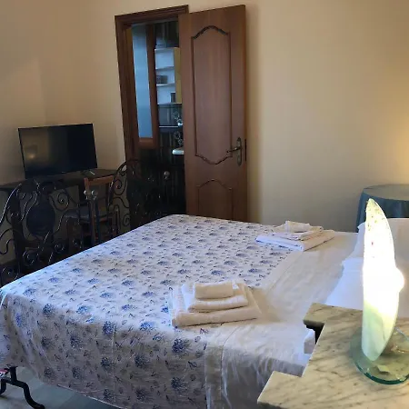 Giardino Sul Mare * باتي
